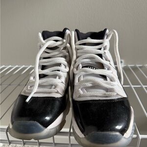 Air Jordan 11 Retro Concords 2018 5.5Y
